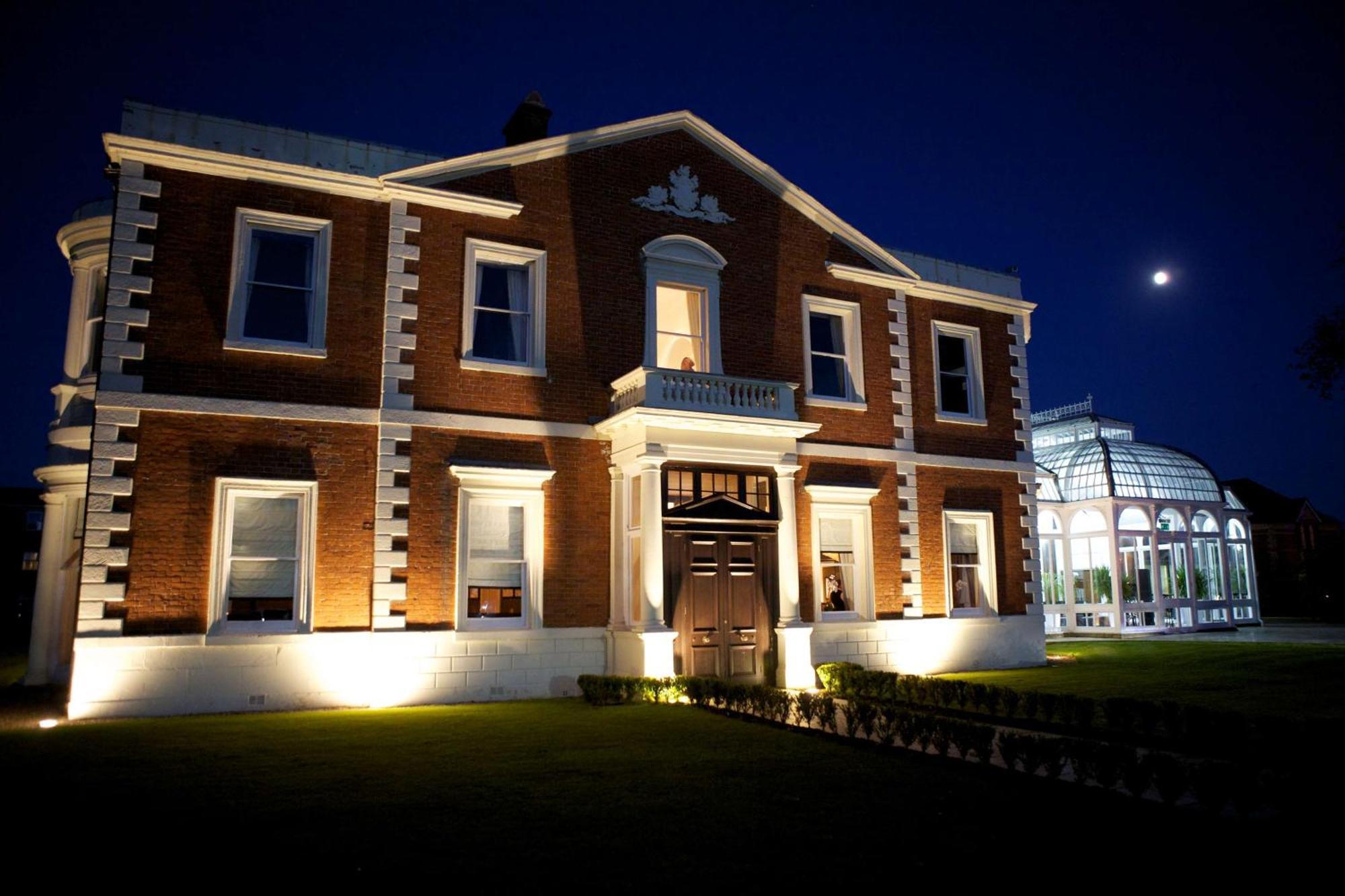 Doubletree By Hilton Chester Exterior foto