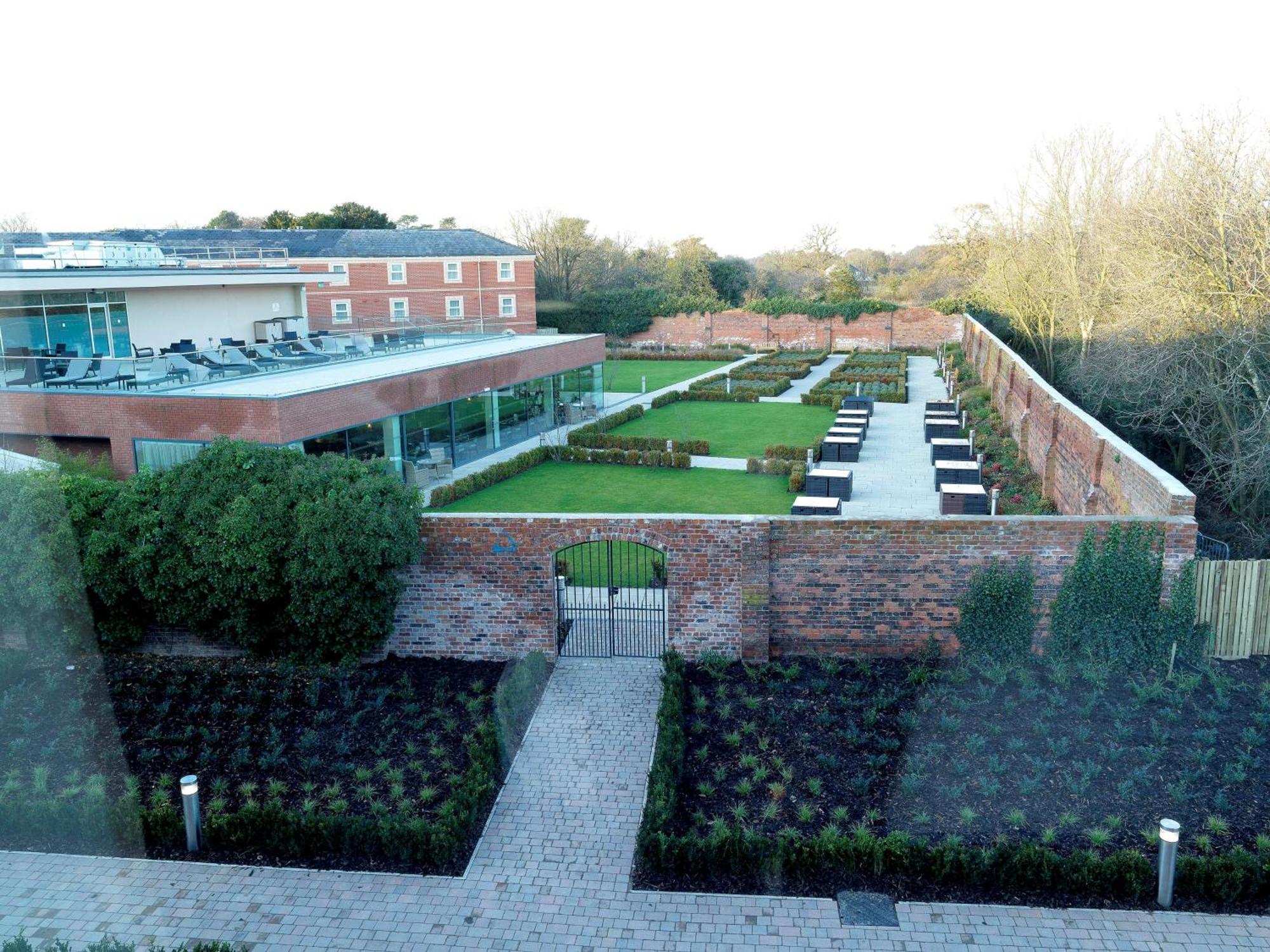 Doubletree By Hilton Chester Exterior foto