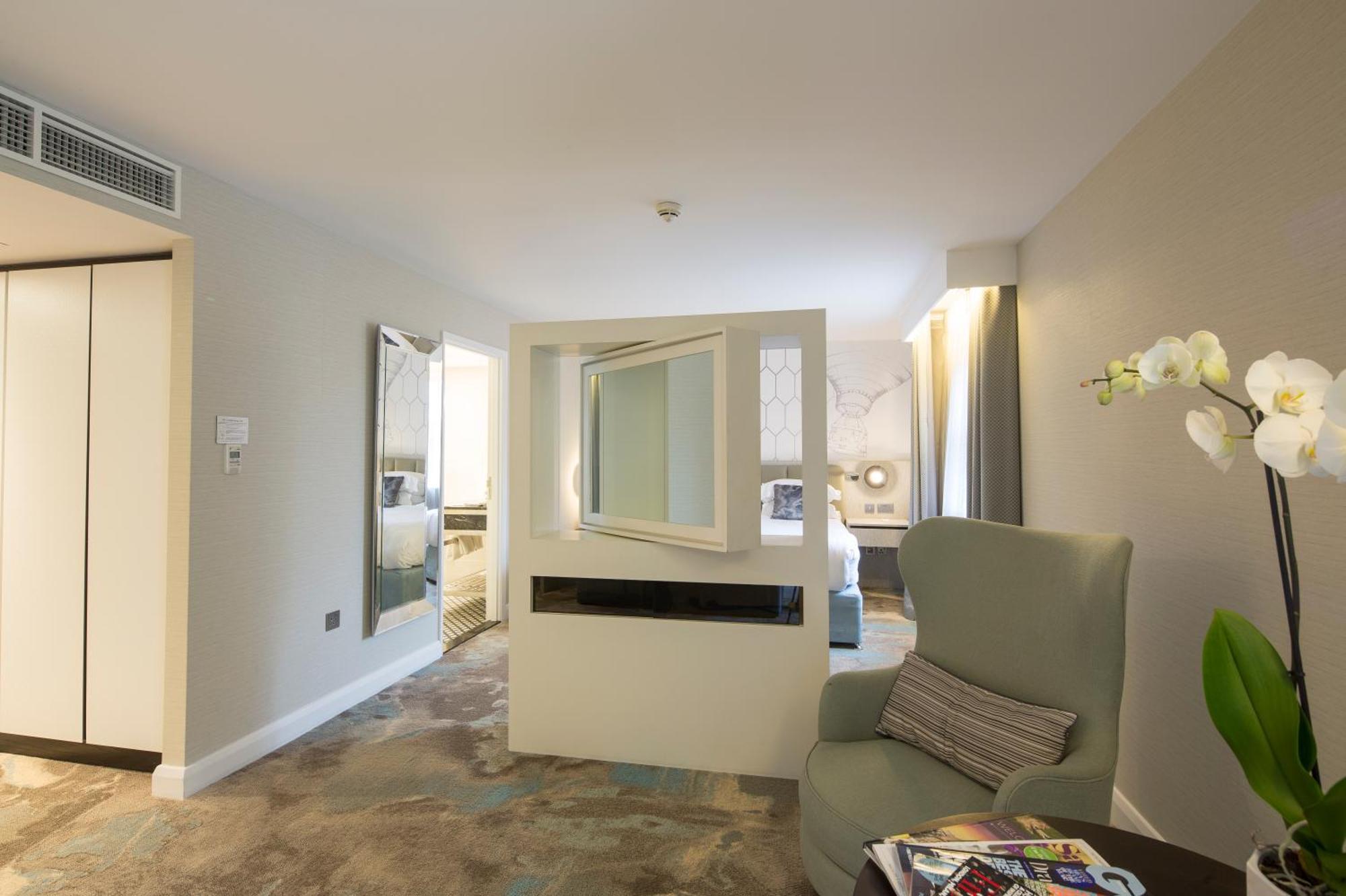 Doubletree By Hilton Chester Exterior foto