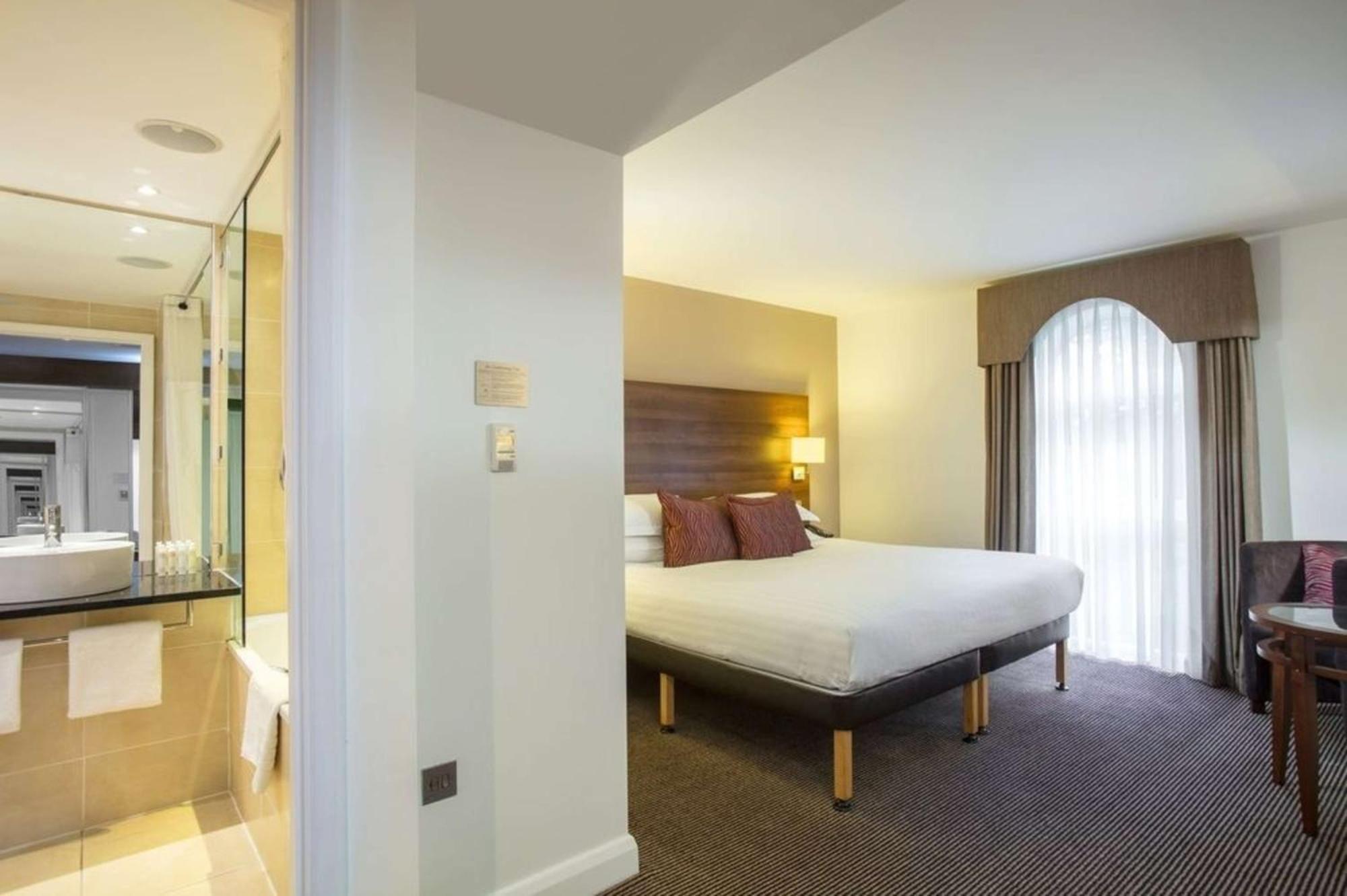 Doubletree By Hilton Chester Exterior foto