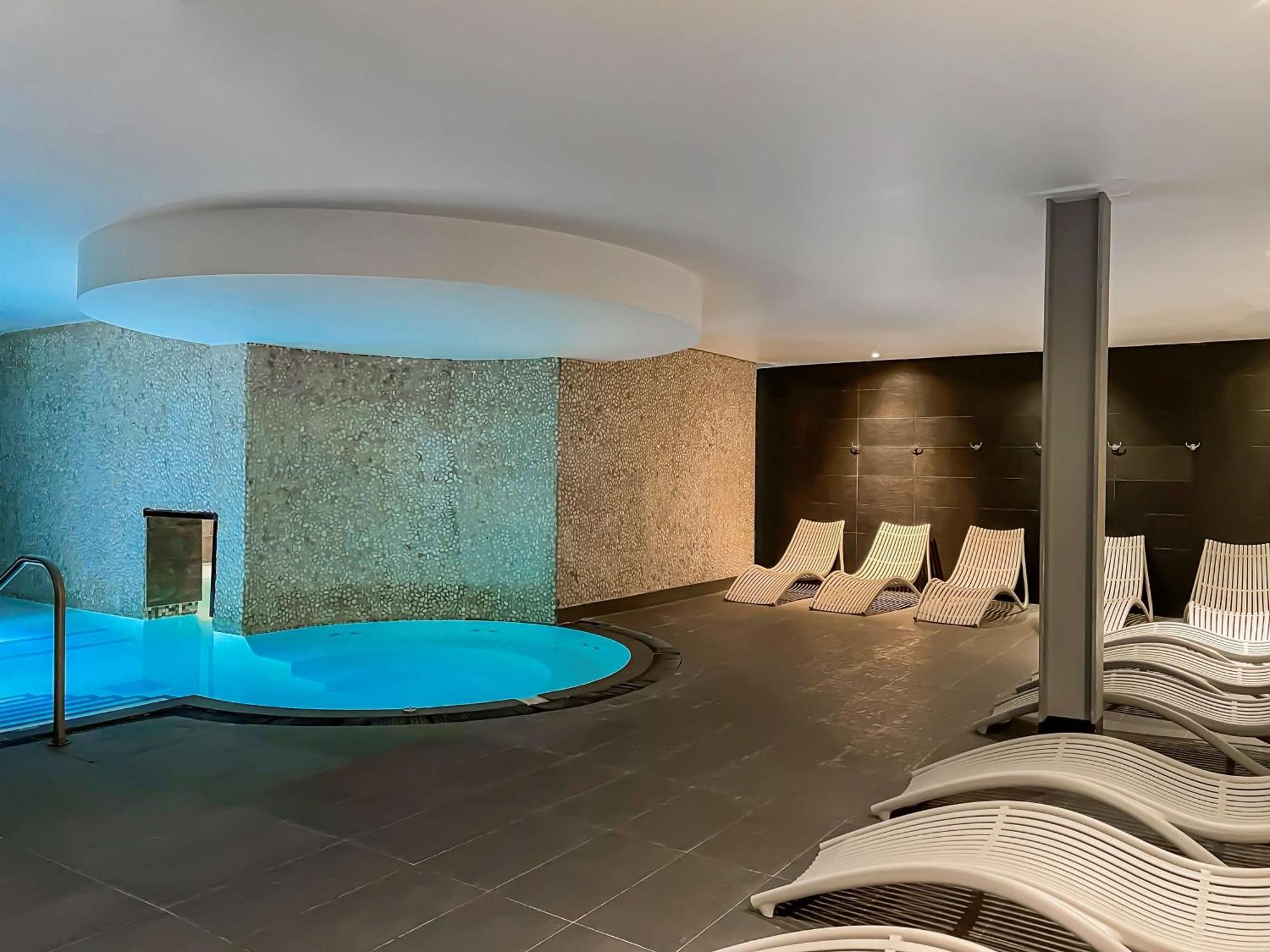Doubletree By Hilton Chester Exterior foto