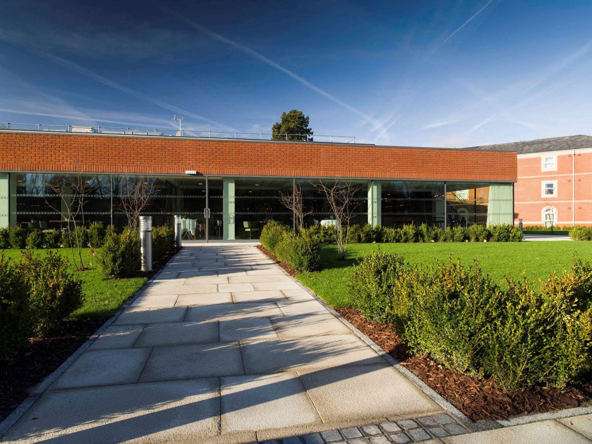 Doubletree By Hilton Chester Exterior foto